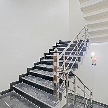 Townhouse P.S.Palace Near Amausi Metro Station لاكناو المظهر الخارجي الصورة