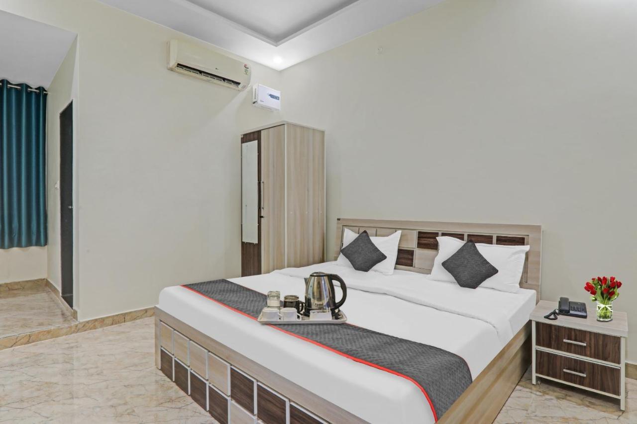 Townhouse P.S.Palace Near Amausi Metro Station لاكناو المظهر الخارجي الصورة