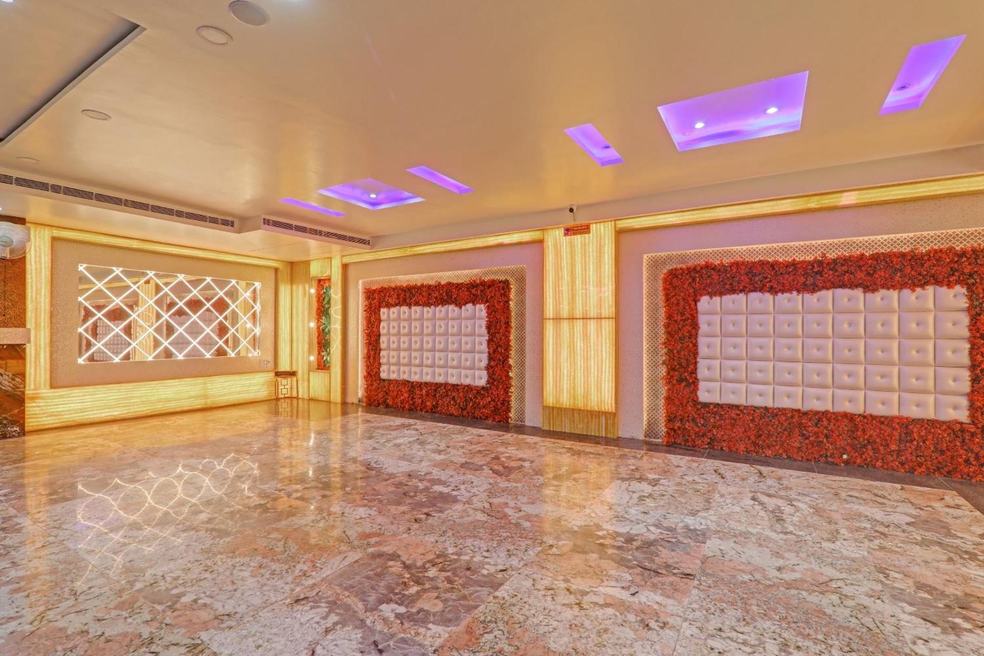 Townhouse P.S.Palace Near Amausi Metro Station لاكناو المظهر الخارجي الصورة