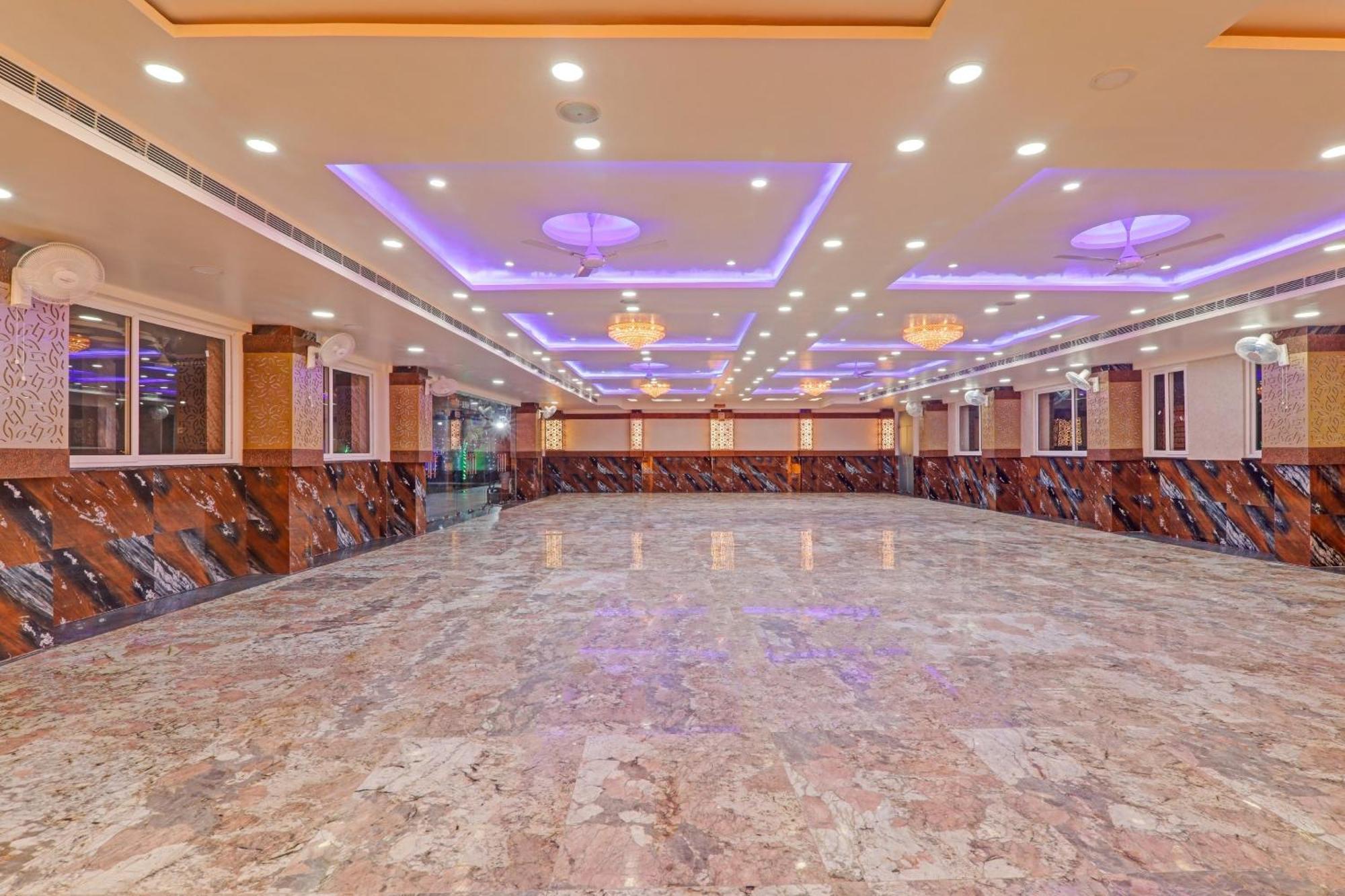 Townhouse P.S.Palace Near Amausi Metro Station لاكناو المظهر الخارجي الصورة