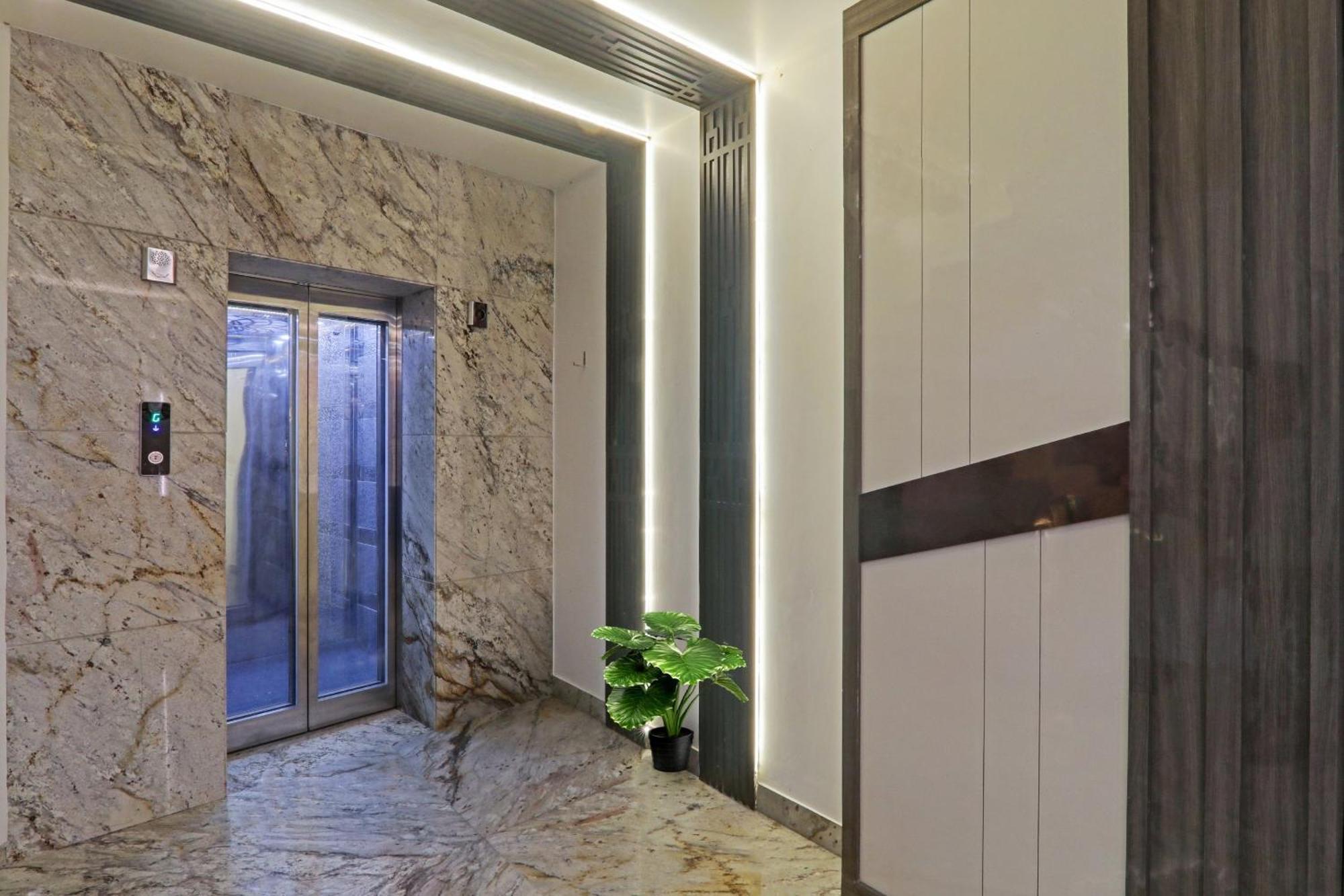 Townhouse P.S.Palace Near Amausi Metro Station لاكناو المظهر الخارجي الصورة