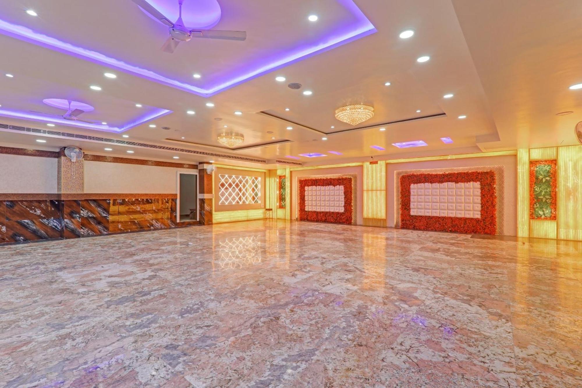 Townhouse P.S.Palace Near Amausi Metro Station لاكناو المظهر الخارجي الصورة